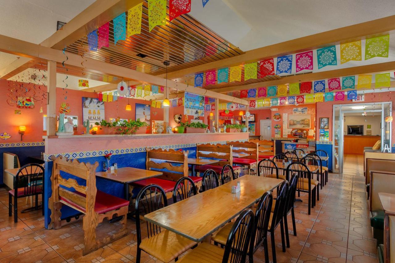 Bayside Inn Pinellas Park - Clearwater Экстерьер фото