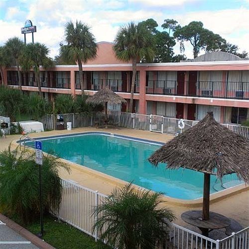 Bayside Inn Pinellas Park - Clearwater Экстерьер фото