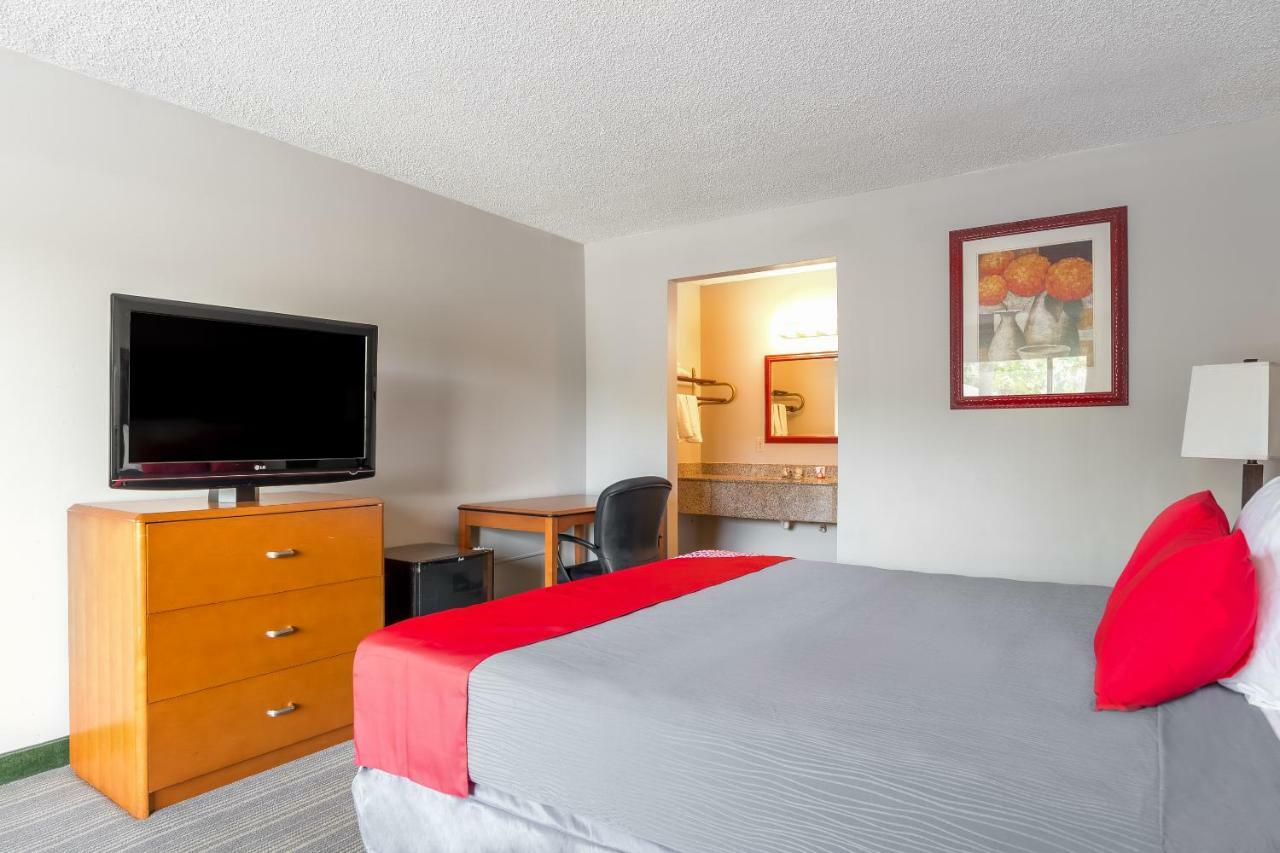 Bayside Inn Pinellas Park - Clearwater Экстерьер фото
